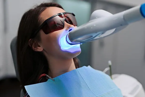 31872 teeth whitening smile