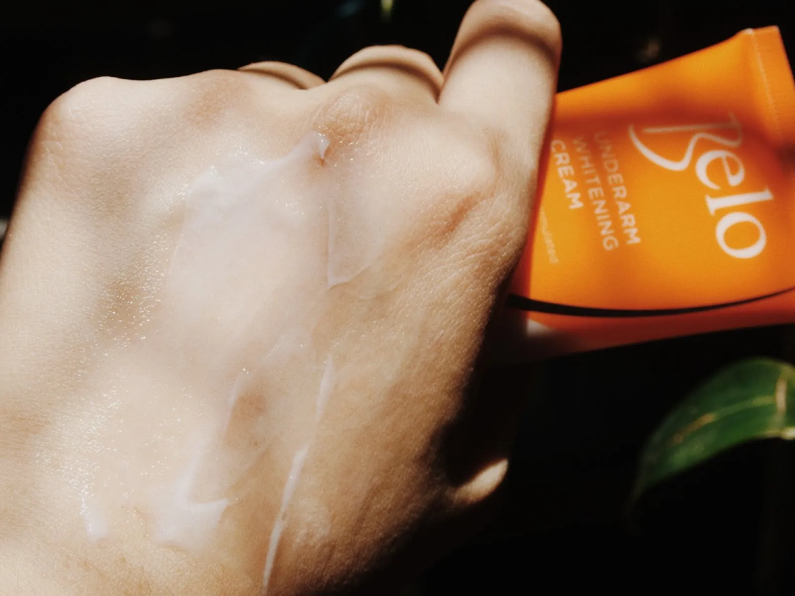 32000 applying bellezon cream